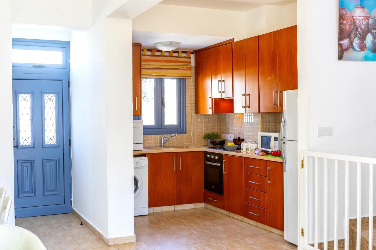 פרוטאראס Villa Nora מראה חיצוני תמונה