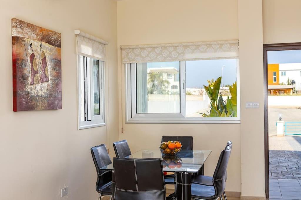 פרוטאראס Villa Nora מראה חיצוני תמונה