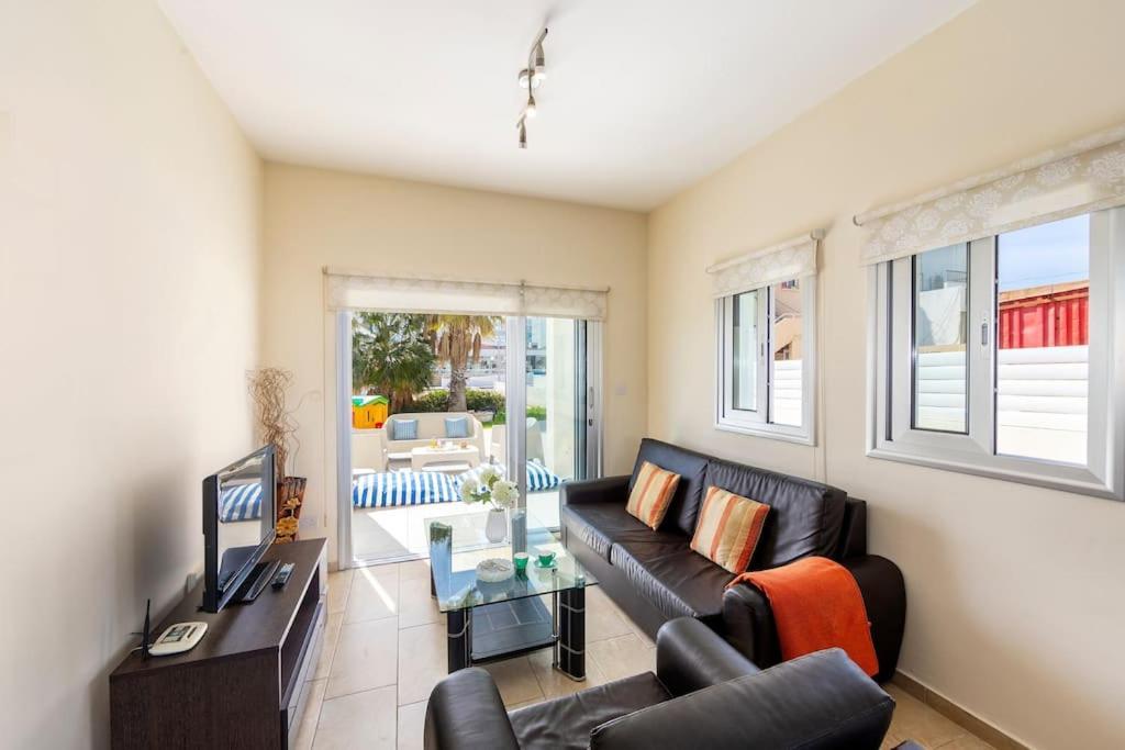 פרוטאראס Villa Nora מראה חיצוני תמונה