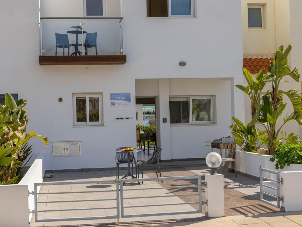 פרוטאראס Villa Nora מראה חיצוני תמונה
